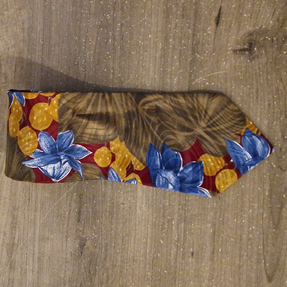 Vintage Wynwood Collection Italian Silk Tie Floral Print